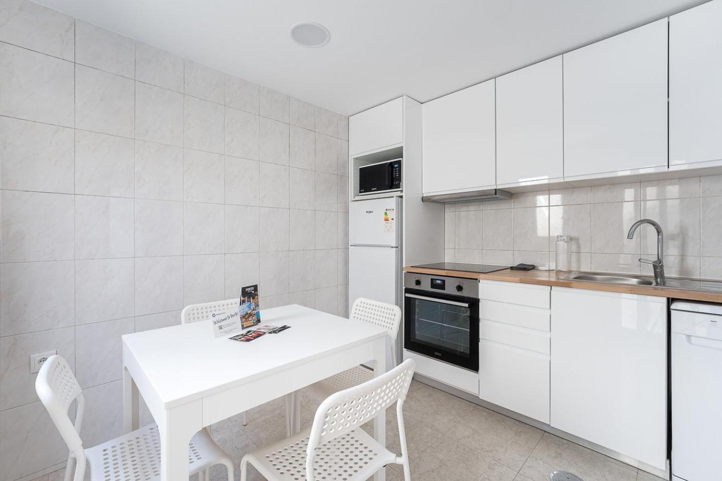 Отель Guestready - The Perfect Urban Nest Вила-Нова-ди-Гая Экстерьер фото
